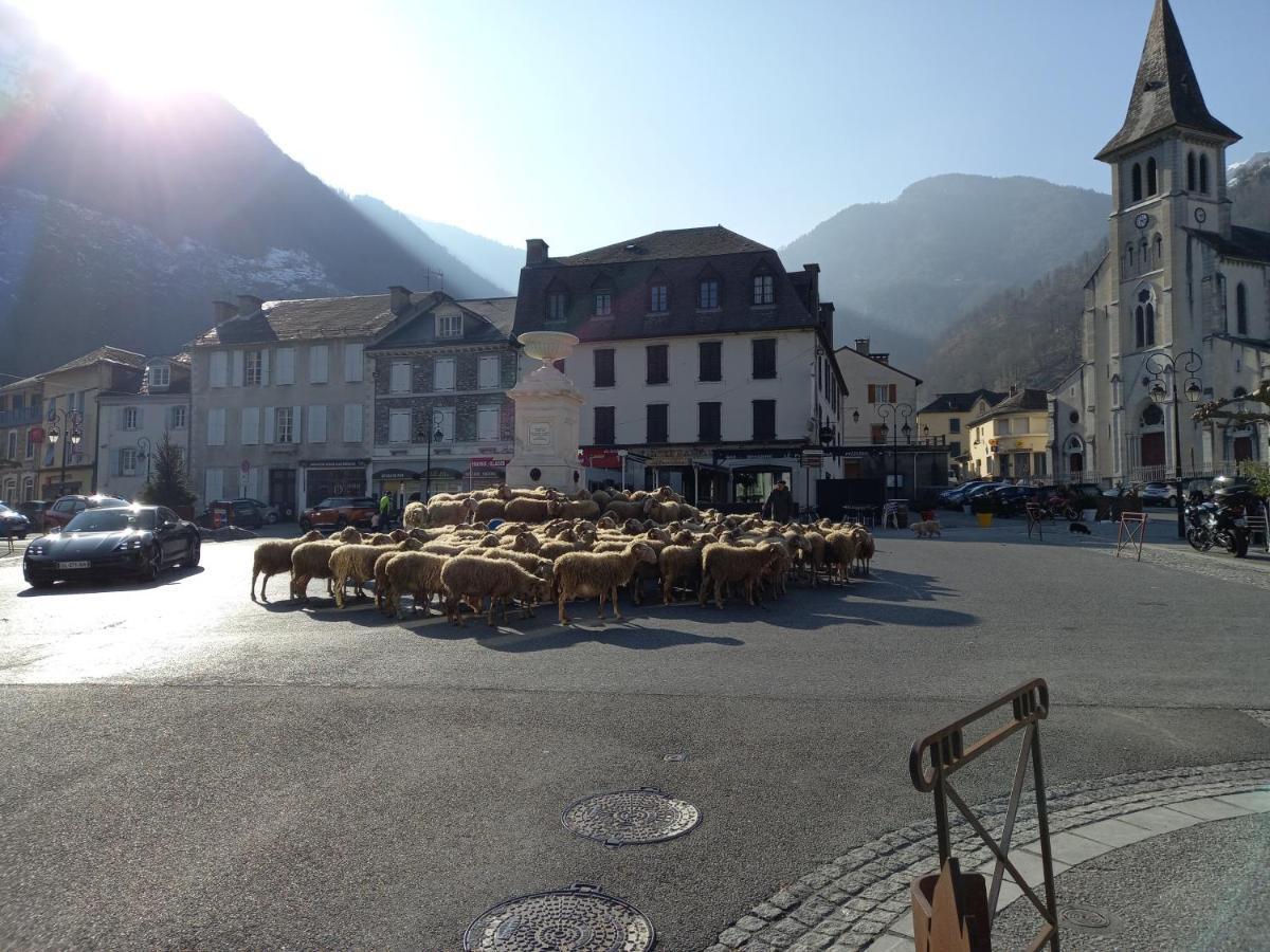 Rue De La Cascade 64440